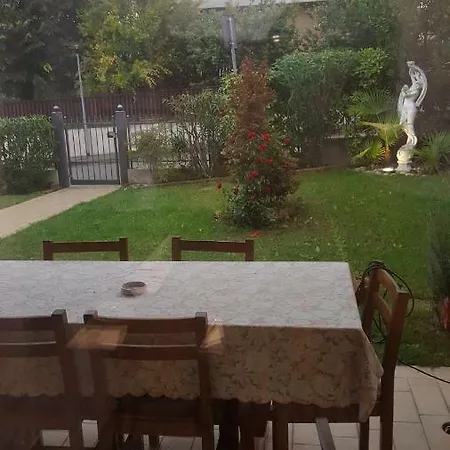 Giulietta E Romeo Oda ve Kahvaltı Peschiera del Garda